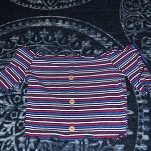 ADORABLE CROPPED BUTTON TEE